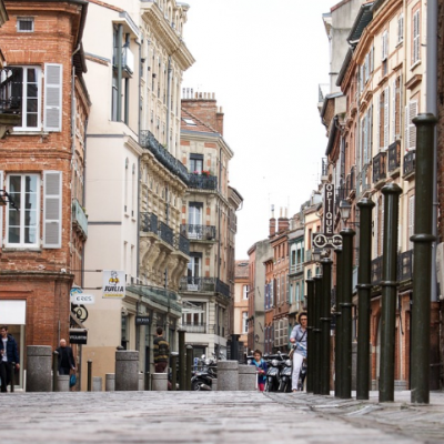 Photo d'une rue du centre-ville de Toulouse