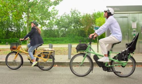 Illustration de 2 cyclistes